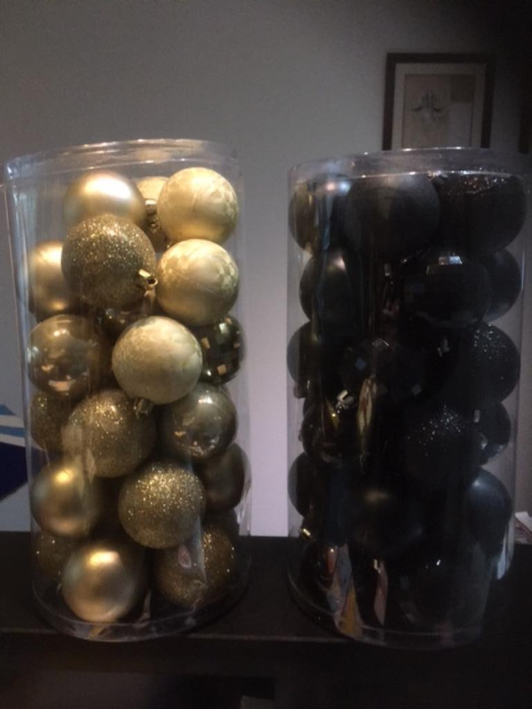 Kerstballen - Kerstdeco - Kerststal, Huis en Inrichting, Overige Huis en Inrichting, Zo goed als nieuw, Ophalen