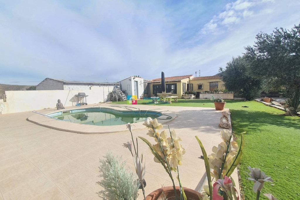 Espagne (Andalousie) - maison avec 4 chambres - piscine de 2, Immo, Étranger, Espagne, Maison d'habitation, Campagne