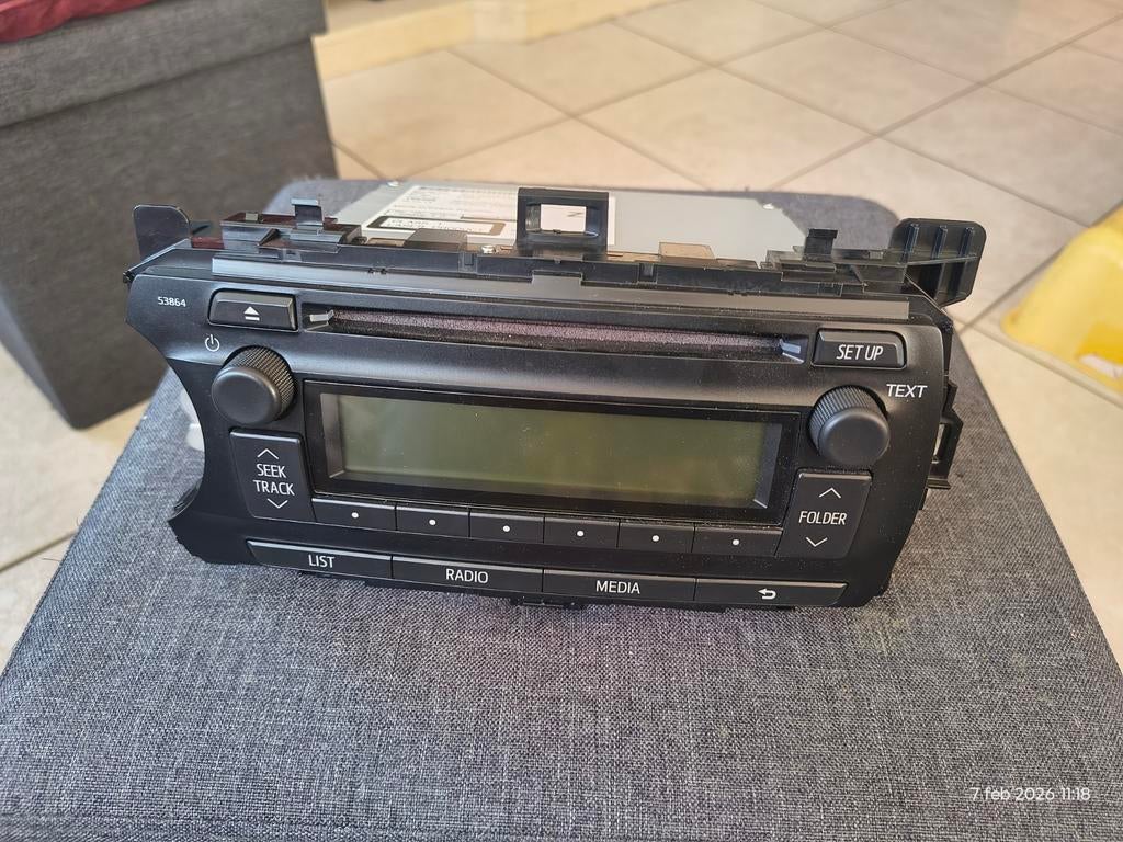 Origineel Radio CD speler Toyota Yaris 2013-2016, Auto diversen, Autoradio's, Ophalen of Verzenden