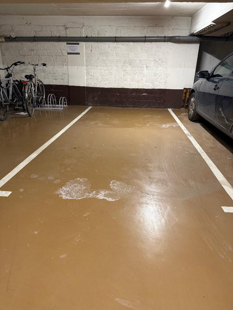 Garage te huur – Toplocatie in Gent, Immo, Garages & Places de parking, Gand