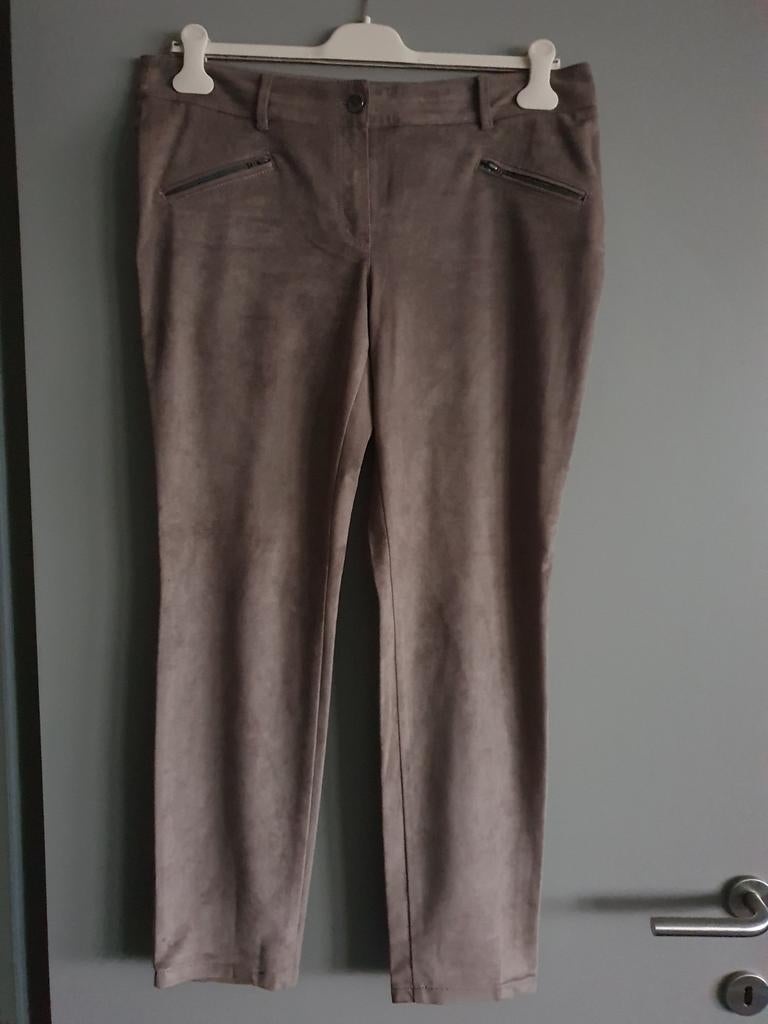 Fluwelen broek van Gerry Weber maat 44, Kleding | Dames, Bruin, Maat 42/44 (L), Ophalen of Verzenden, Zo goed als nieuw