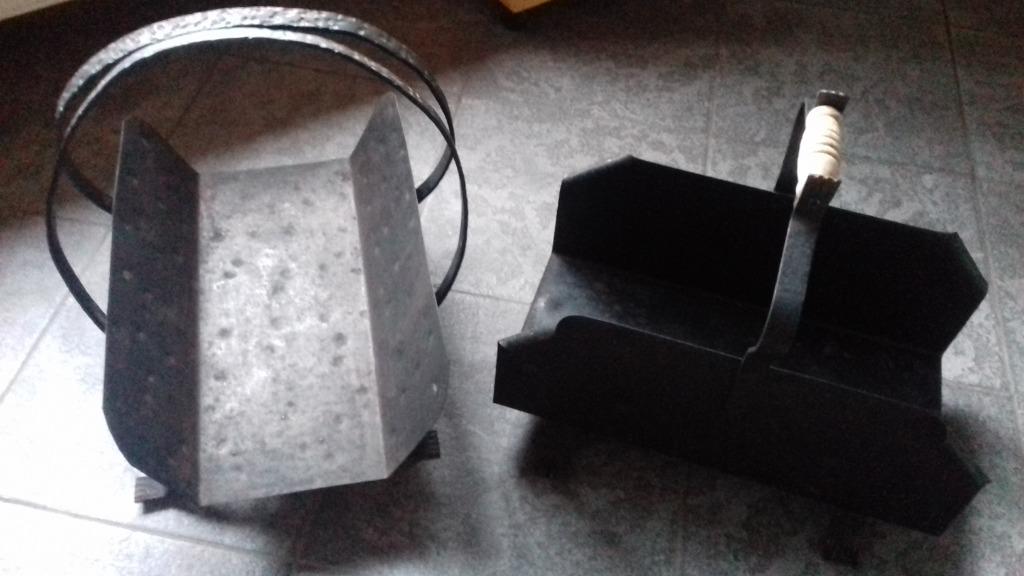2 gietijzeren houtkorven, Huis en Inrichting, Ophalen