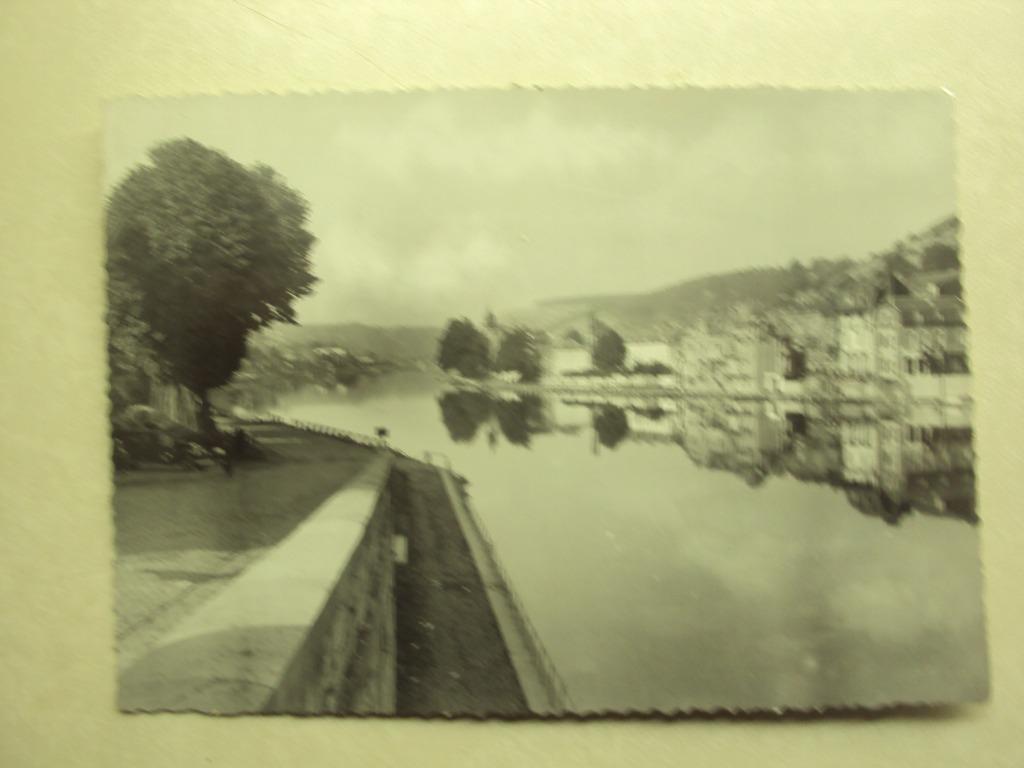 48762 - DINANT - LES QUAIS DE LA MEUSE - ZIE 2 FOTO'S, Envoi