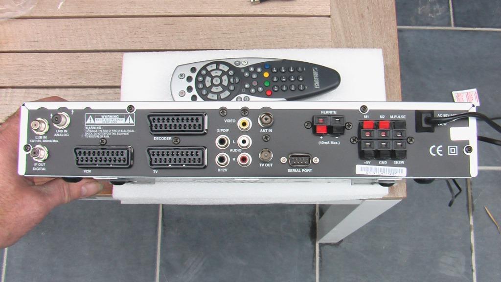 satelliet, Ophalen, Zo goed als nieuw, Antenne