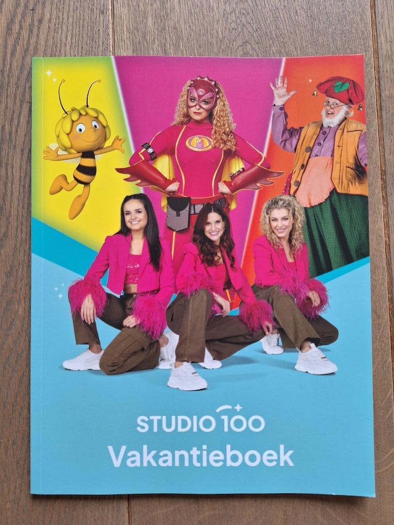 NIEUW Studio 100 vakantieboek ed. 2024 vol leuke spelletjes, Envoi, Neuf, Puzzles