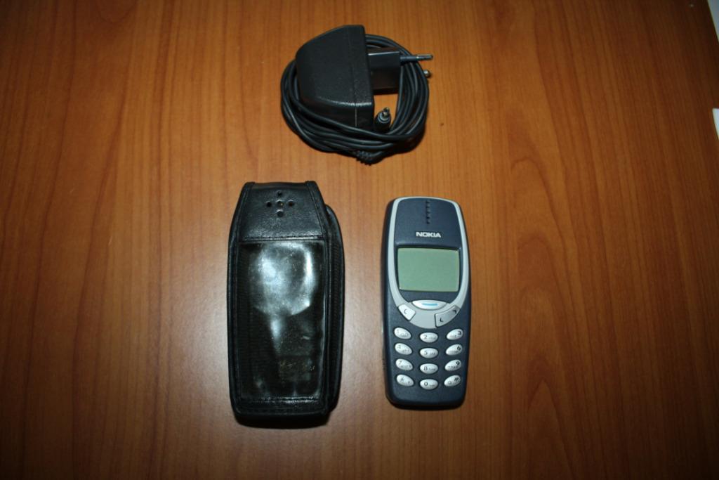 GSM NOKIA 3310 de l’année  2000 Vintage, Telecommunicatie, Ophalen, Zo goed als nieuw