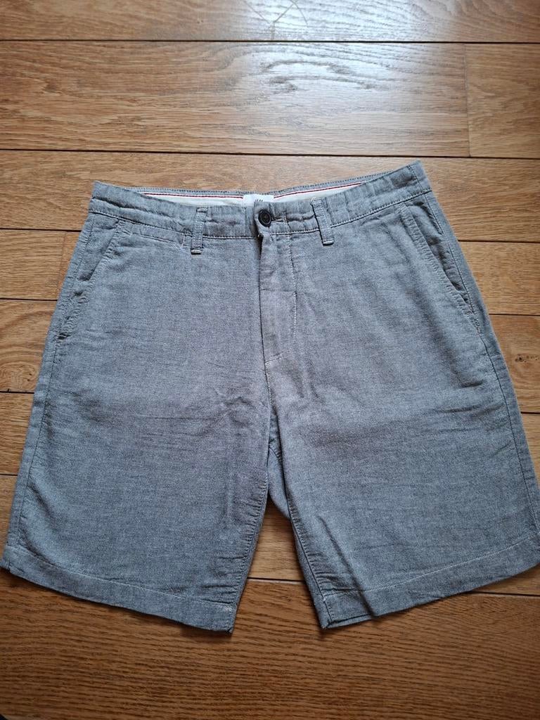 Short H&M maat CN170/EUR30, Ophalen of Verzenden