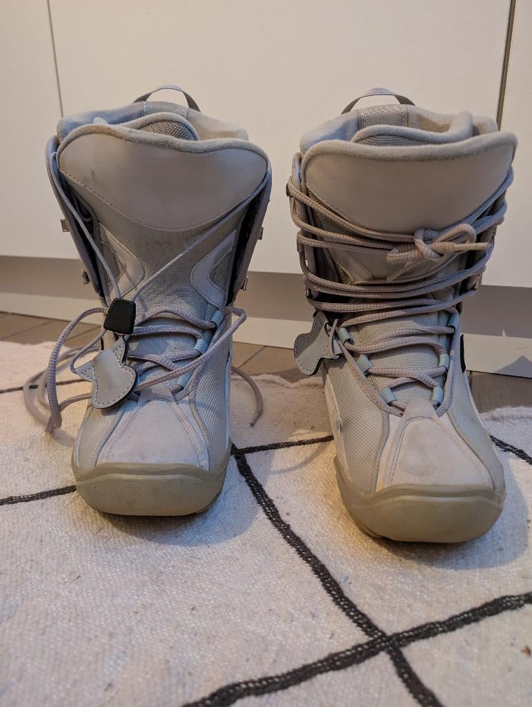 Snowboardboots soft maat 39, Sports & Fitness, Snowboard, Enlèvement, Comme neuf, Bottes de neige