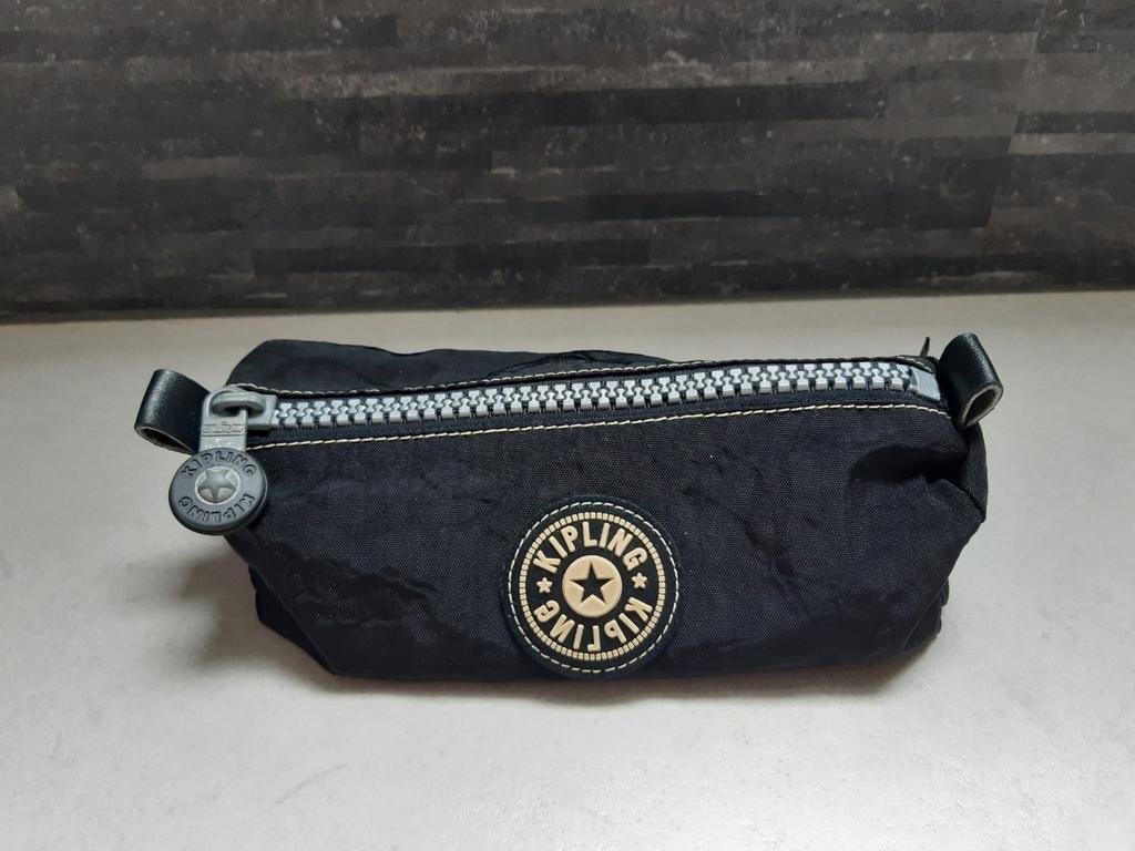 Plumier Kipling noir, Enlèvement ou Envoi, Comme neuf