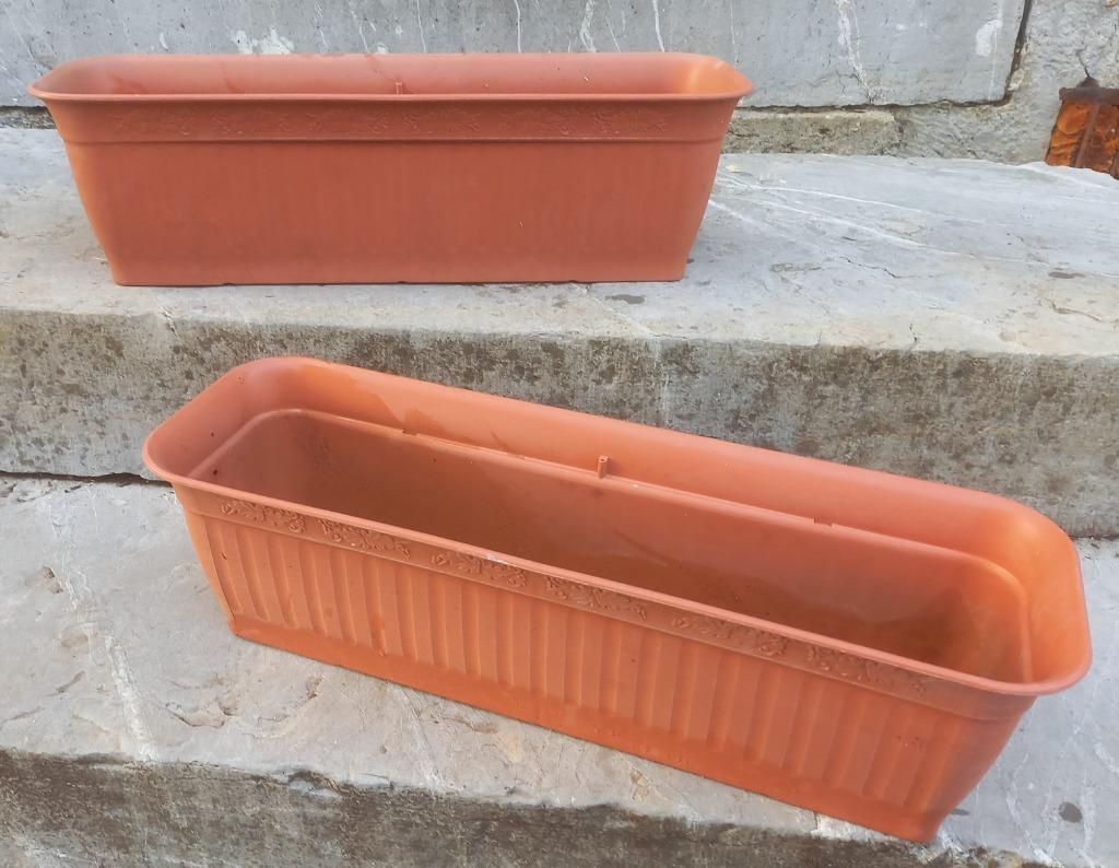 Paire de jardinières en plastique 60 cm, Jardin & Terrasse, Bacs à fleurs & Jardinières, Utilisé, Synthétique, Intérieur, Balcon