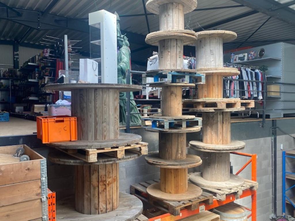 LIQUIDATION DE TOURETS EN BOIS, Jardin & Terrasse, Enlèvement ou Envoi, Comme neuf, Rond, Bois