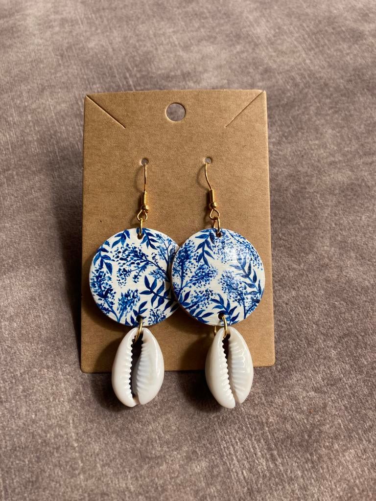 Handbeschilderde Oorbellen Vintage Beach Blue🌊, Ophalen of Verzenden, Nieuw, Overige materialen, Hangers