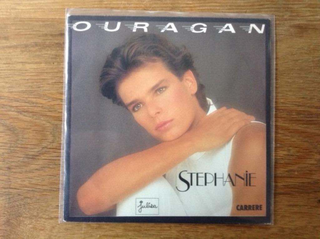 single stephanie, Enlèvement ou Envoi, Pop