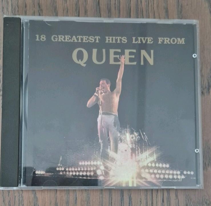 18 Greatest hits live from Queen, Cd's en Dvd's, Ophalen of Verzenden, Zo goed als nieuw