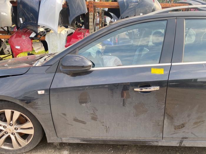 Portier 4Deurs links-voor van een Chevrolet Cruze, Gebruikt, Chevrolet, Deur, Ophalen of Verzenden
