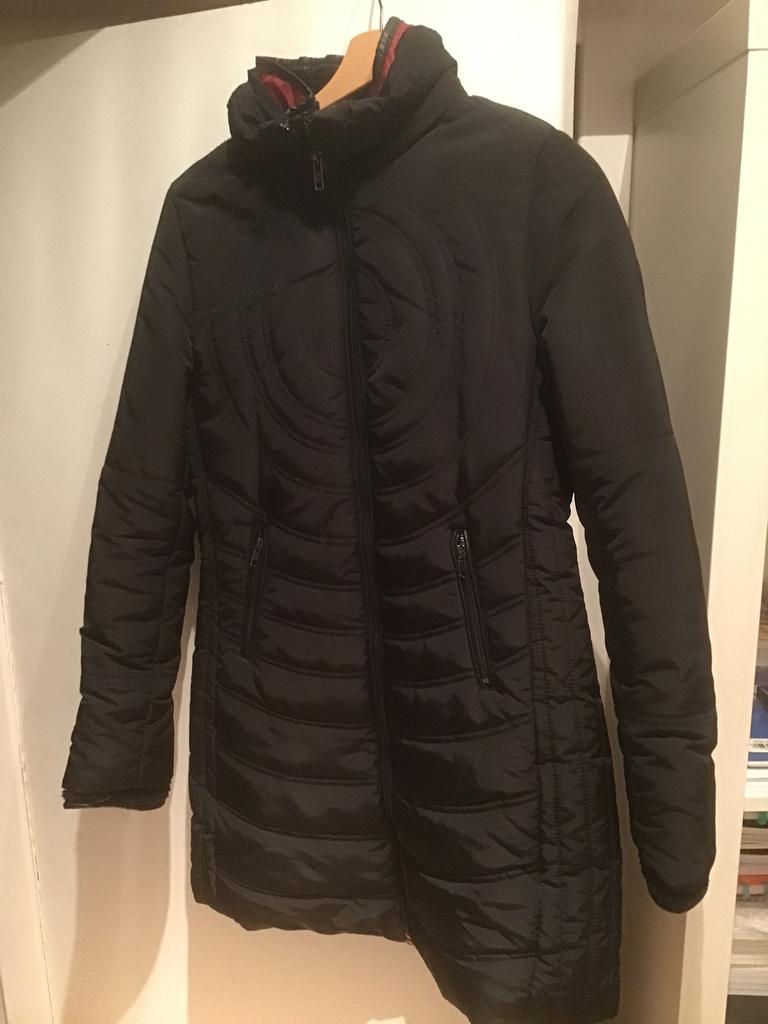 Desigual winterjas, Ophalen, Zo goed als nieuw, Maat 38/40 (M)