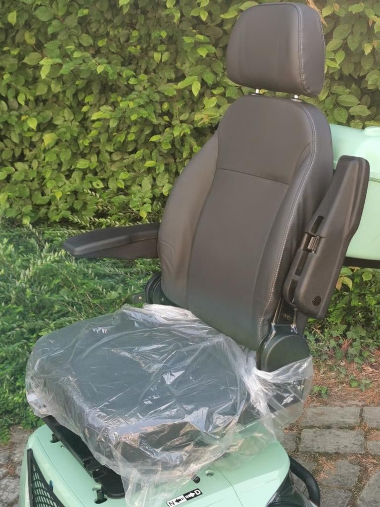 Nieuwste scootmobiel mobitech falcon LCD controlescherm, Diversen, Ophalen of Verzenden