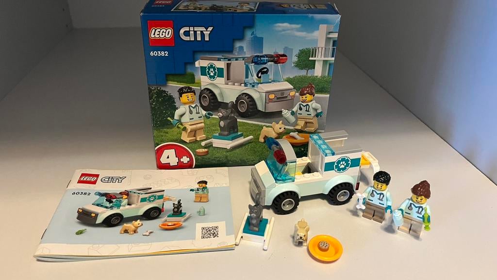 Lego city - dierenarts reddingswagen - 60382, Ophalen of Verzenden, Zo goed als nieuw, Complete set, Lego