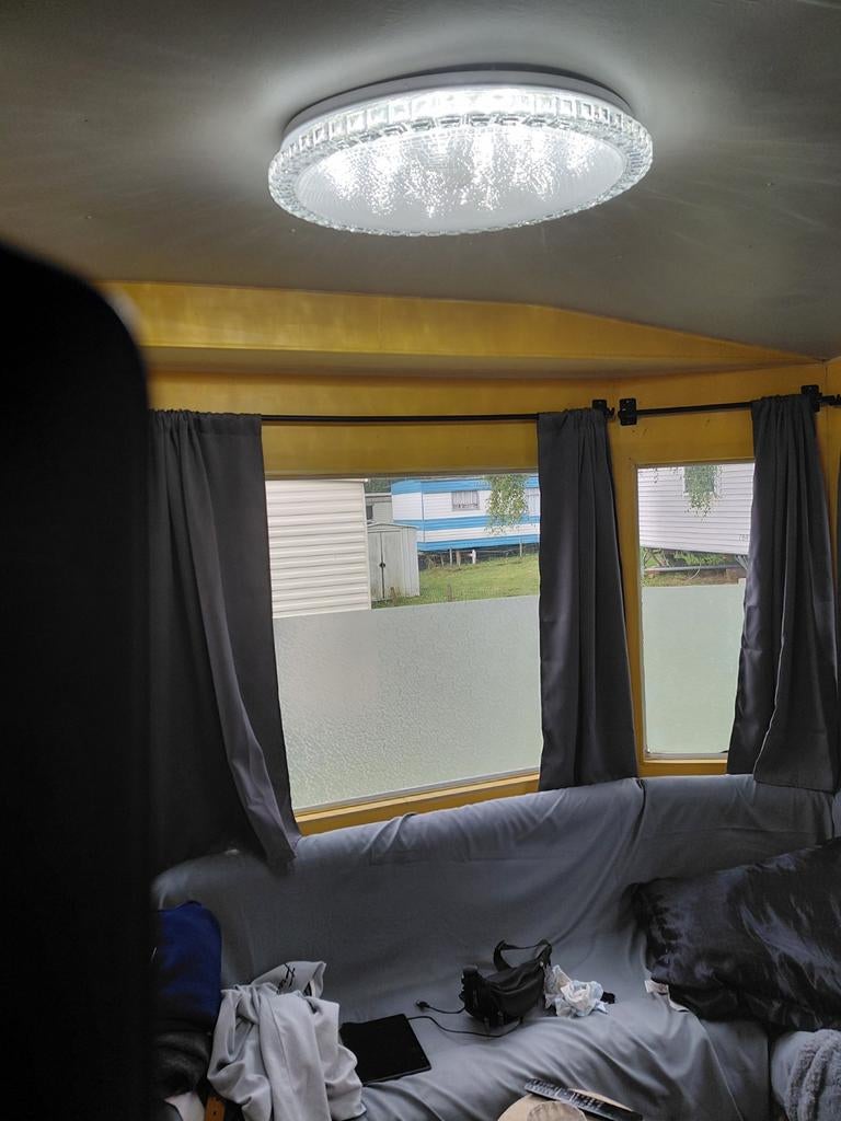 A vendre caravane résidentielle rénové  spacieuse, Caravanes & Camping, Particulier