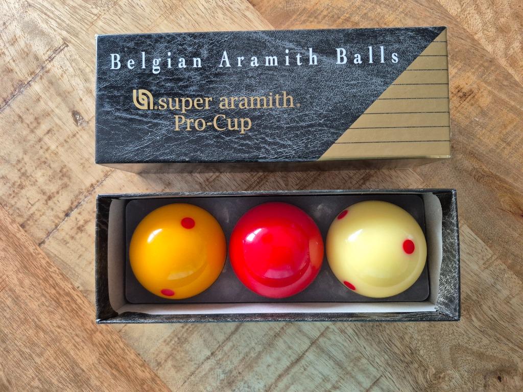 Belgium Aramith balls, Sport en Fitness, Ophalen, Zo goed als nieuw, Keu of Ballen