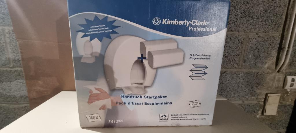 Kimberly-Clark handdoekdispenser, Zakelijke goederen, Ophalen, Gebruikt, Wassen en Drogen