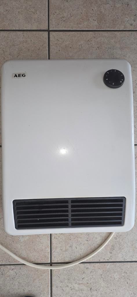 Radiateur de salle de bain éloigné, Enlèvement, Comme neuf