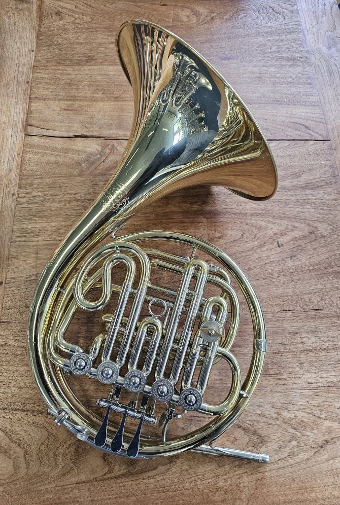 Meister Hans Hoyer mod. 706 Bb / F French Hoorn, Ophalen, Gebruikt, Bes-hoorn
