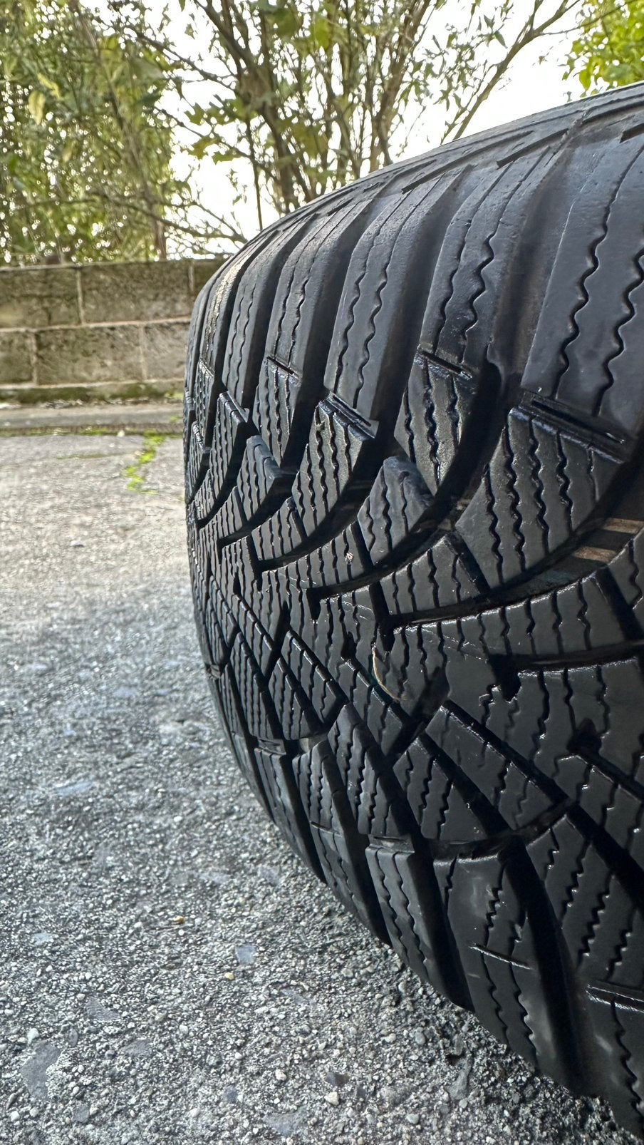 Pneus d’hiver avec jantes 205/60R16, Pneus hiver, 16 pouces, 205 mm, Pneu(s)