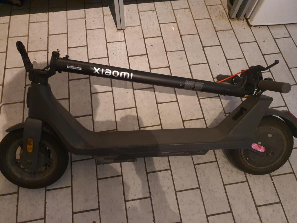 Trottinette électrique Xiaomi Essential – Bon état, Enlèvement
