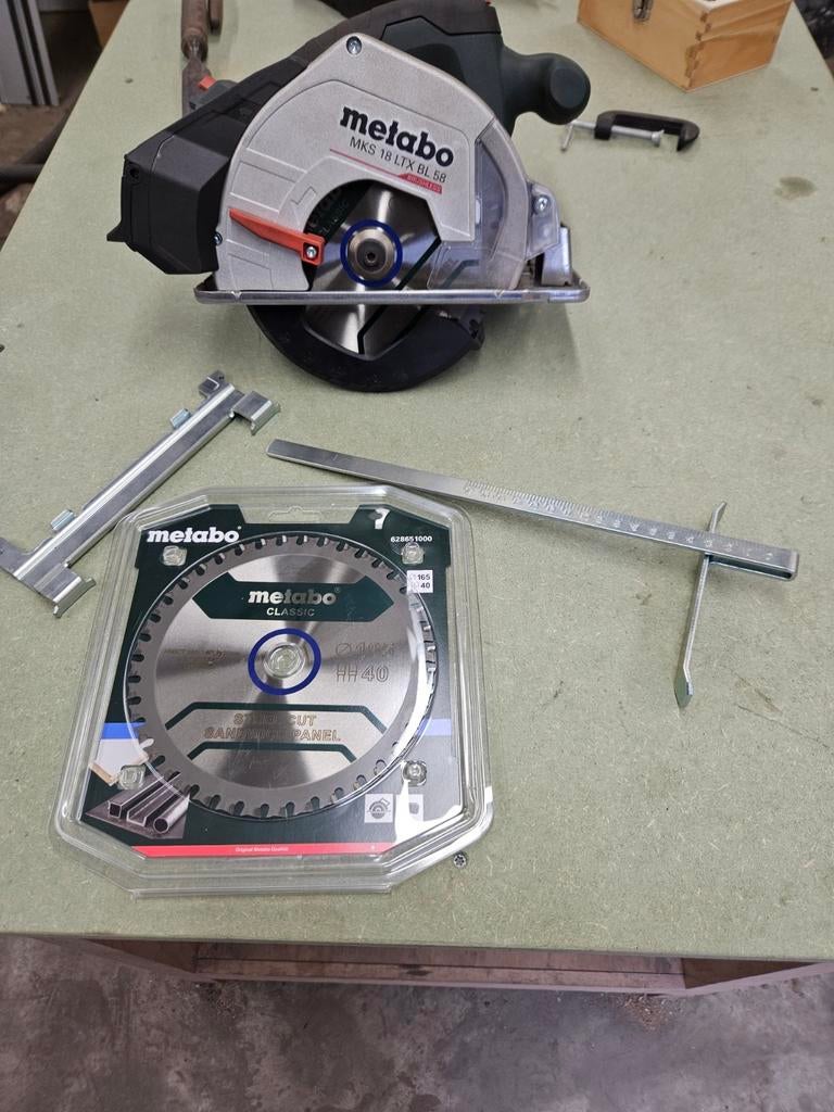 Metabo staal handcirkelzaagmachine, Ophalen, Zo goed als nieuw, Cirkelzaag, Metabo