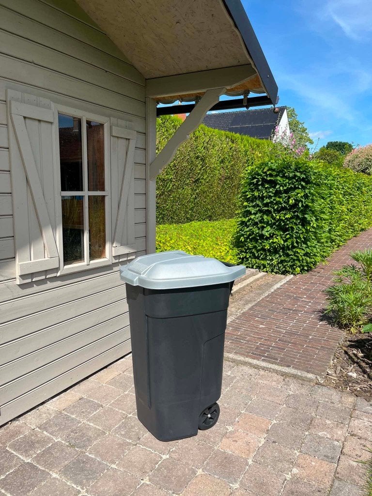 Grote vuilbak te koop, Ophalen, Kunststof, 40 liter of meer, Zo goed als nieuw