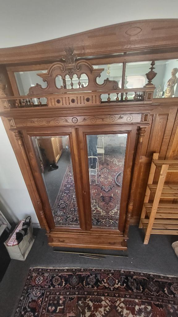Grande armoire garde-robes haute avec miroirs, Enlèvement