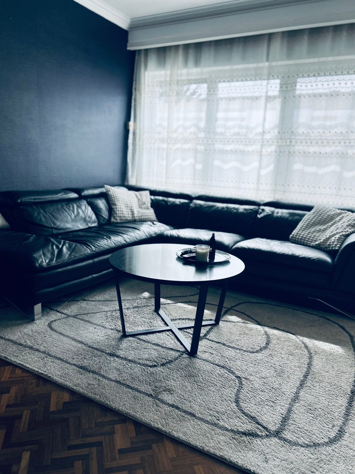 Belle banquette d'angle en cuir noir en très bon état, Enlèvement, Utilisé