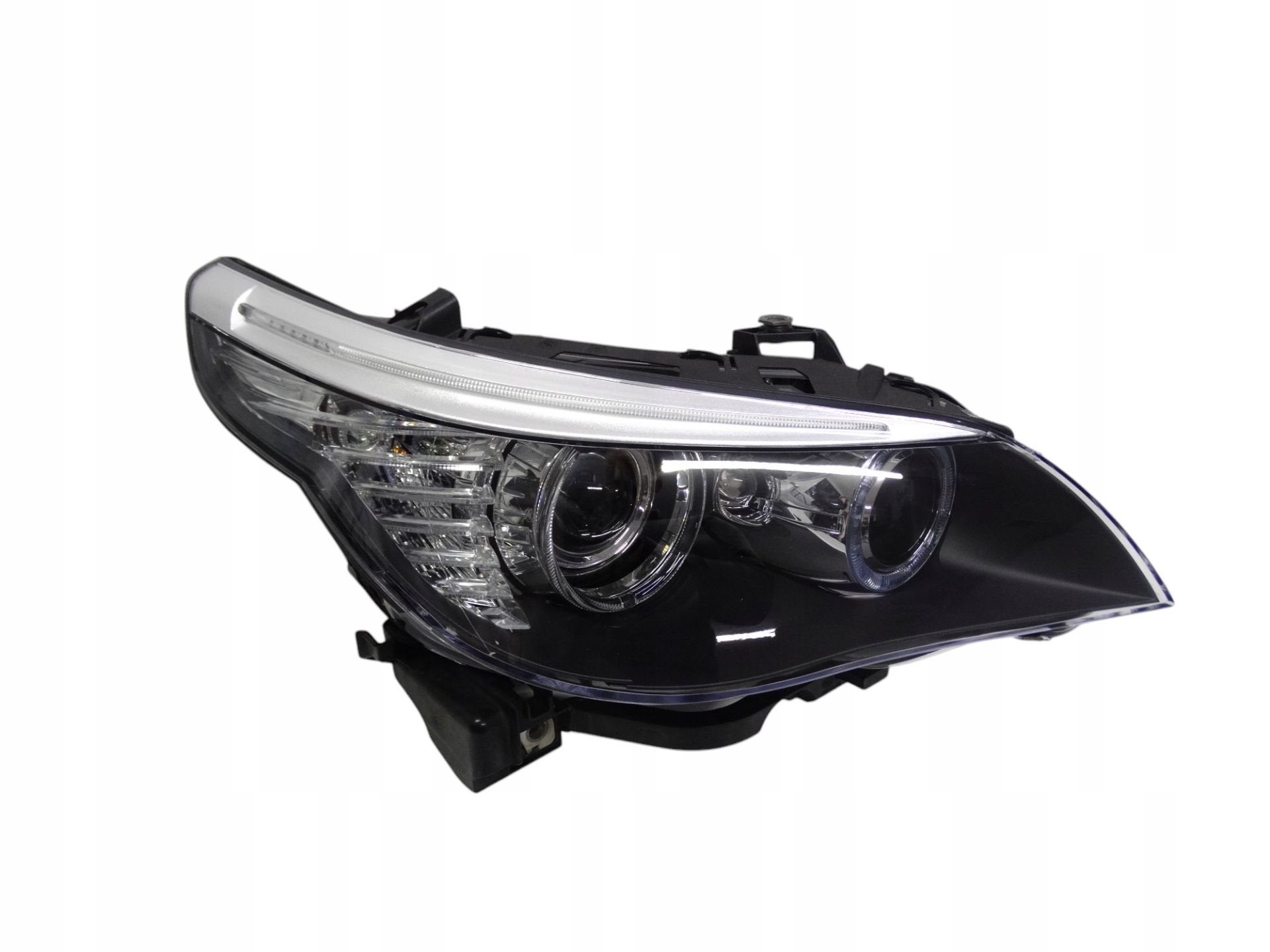 Phare droit BMW S rie 5 E60 7177752-08, Petuelring 130
80788  Munich, DE, Info@bmw.de, Utilisé, BMW
