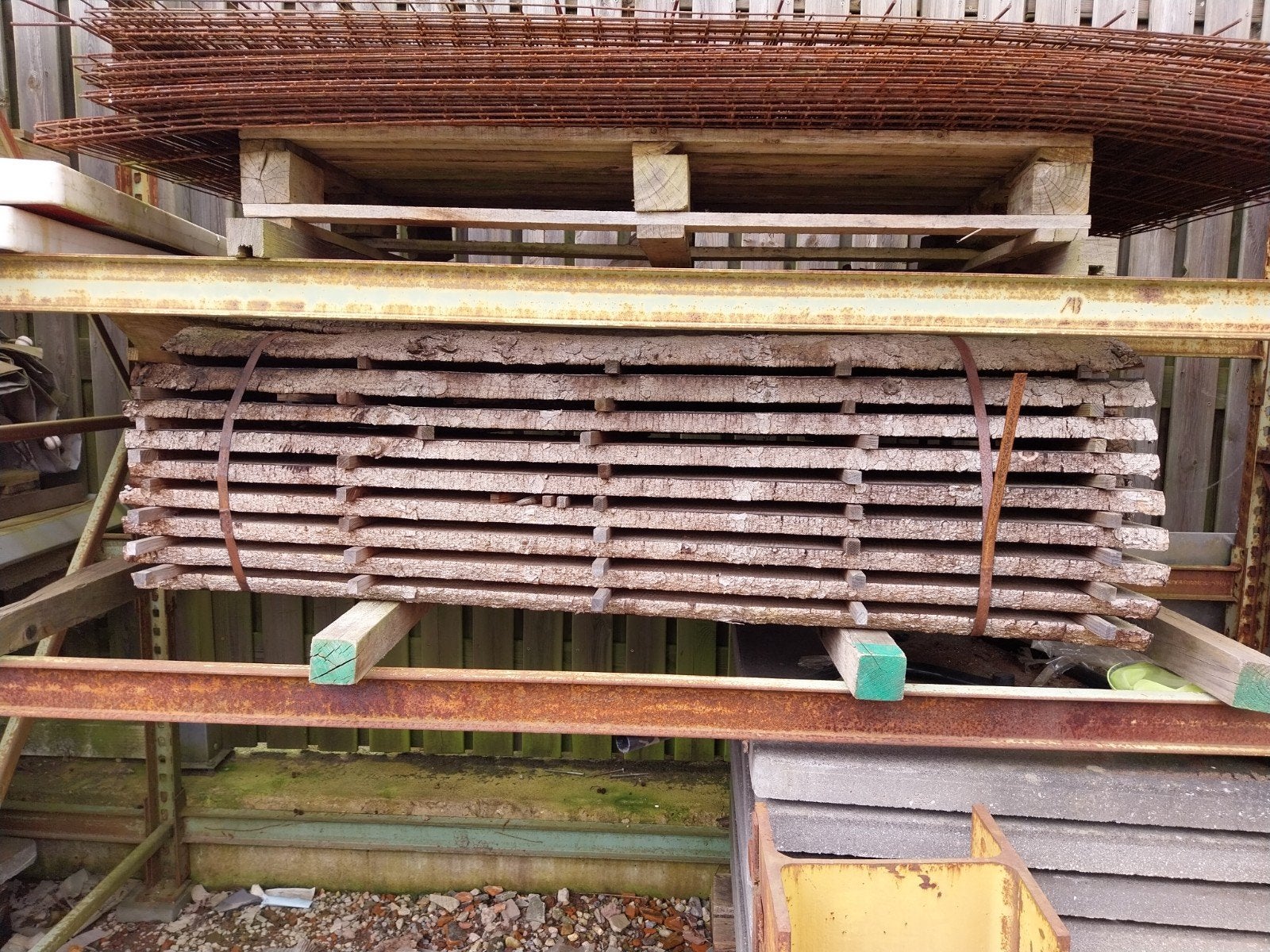 2 gezaagde stammen den, Doe-het-zelf en Bouw, Ophalen, Gebruikt, Plank