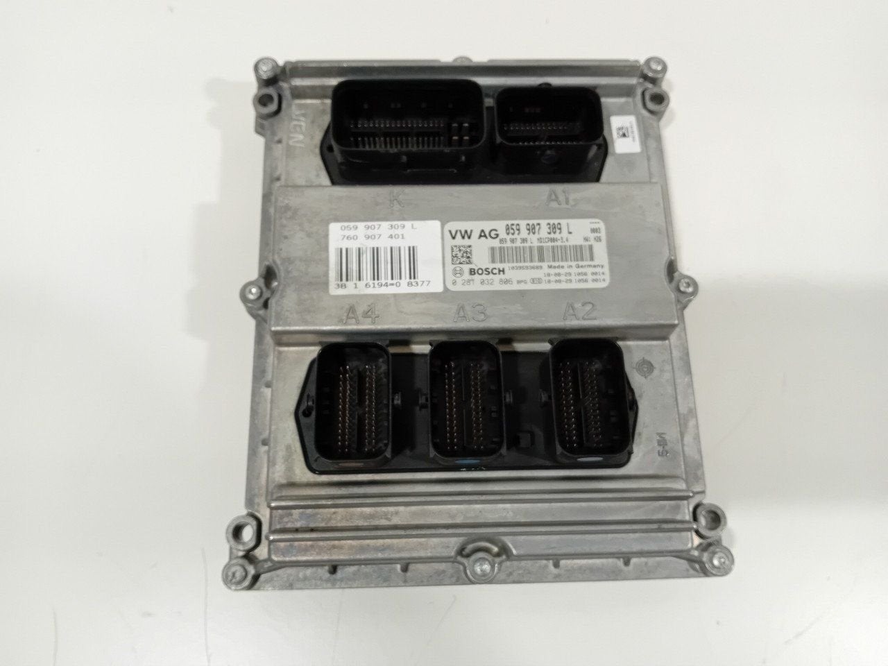 Computer motormanagement Volkswagen Touareg, Onderdelen@venauto.nl, Van der Ven Autorecycling B.V., Gebruikt, Ettenseweg 76, 4706 PB Roosendaal, The Netherlands