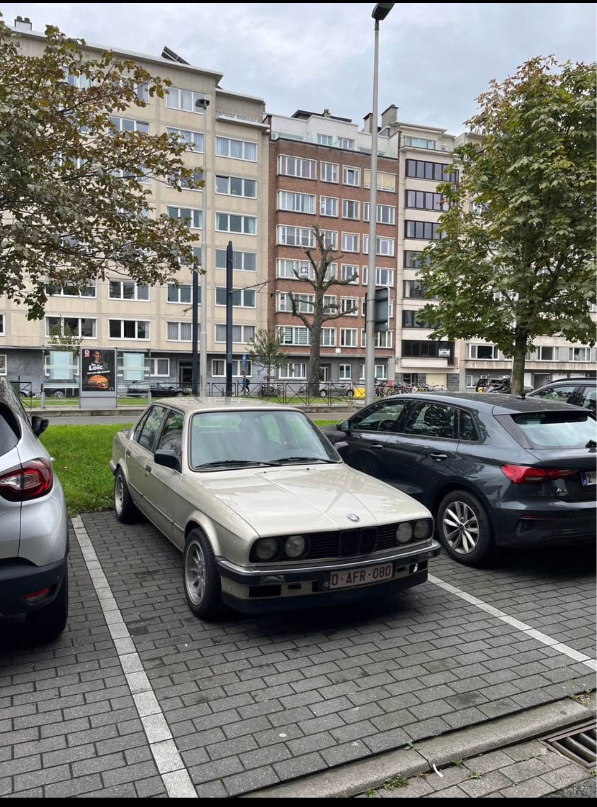Bmw e30, 4 deurs, Geel, Handgeschakeld, Particulier