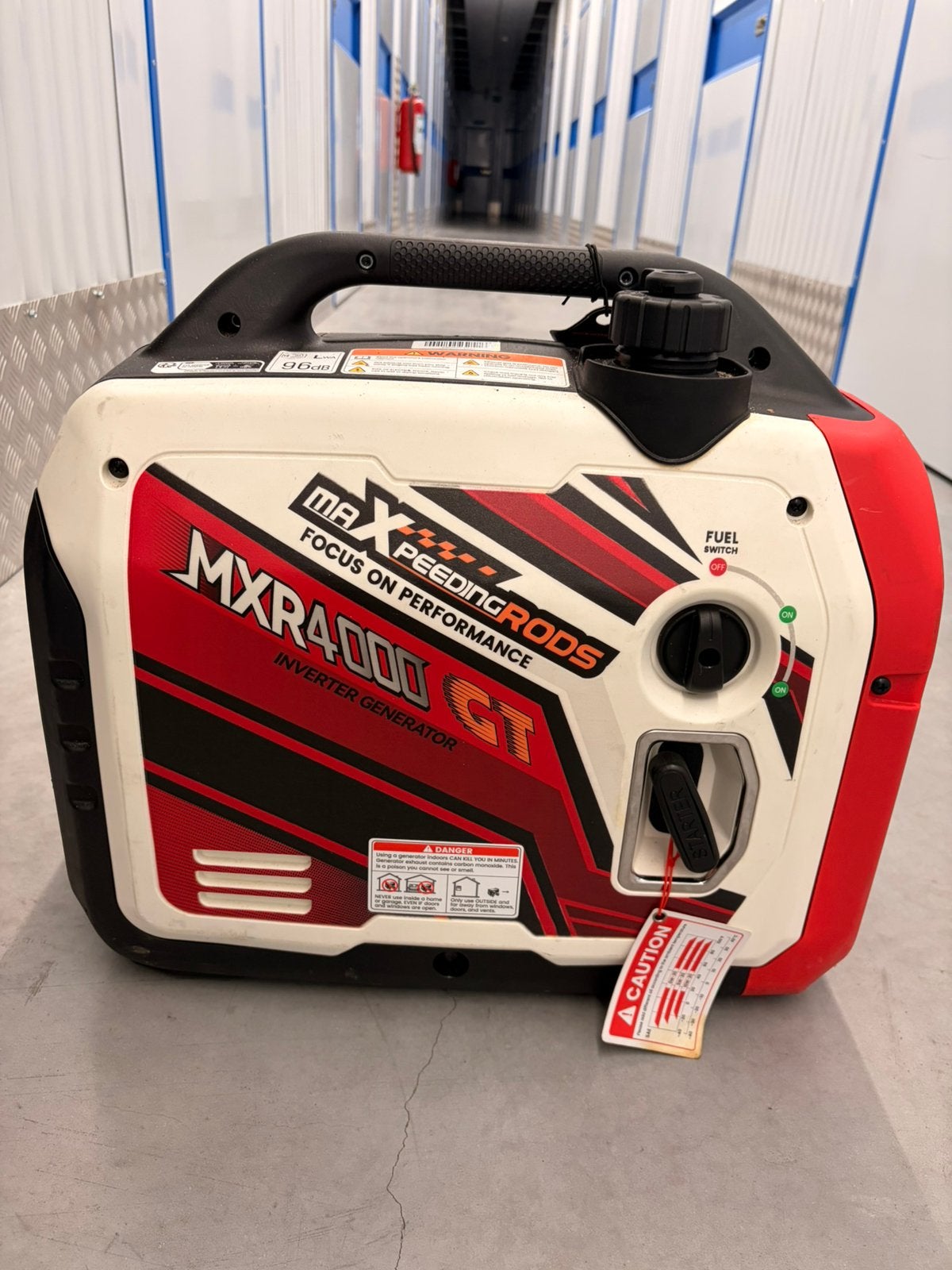 Generator inverter silencieux 4000 w Benzine + Lpg, Bricolage & Construction, Enlèvement, Comme neuf