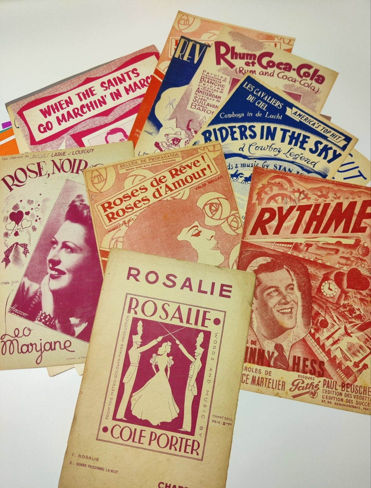 lotje van 45 vintage partituren - 1930 tot 1970 pop chanson, Musique & Instruments, Enlèvement ou Envoi, Utilisé, Artiste ou Compositeur