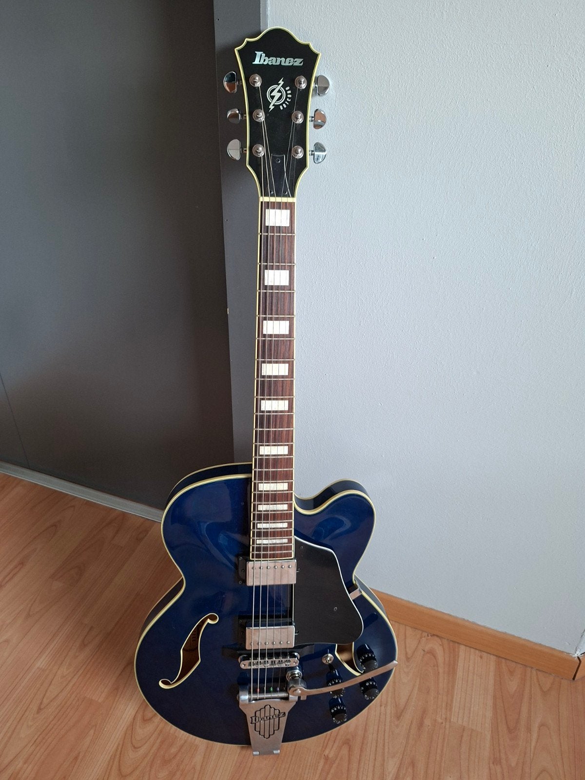 Elektrische gitaar ibanez, Musique & Instruments, Instruments à corde | Guitares | Électriques, Enlèvement, Ibanez