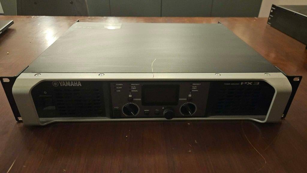 Yamaha PX3 Power Amplifier, Ophalen, Yamaha, Zo goed als nieuw, 120 watt of meer