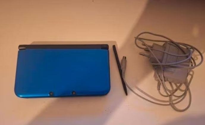 console nintendo 3ds, Games en Spelcomputers, Spelcomputers | Nintendo 2DS en 3DS, Ophalen of Verzenden, Zo goed als nieuw, 3DS