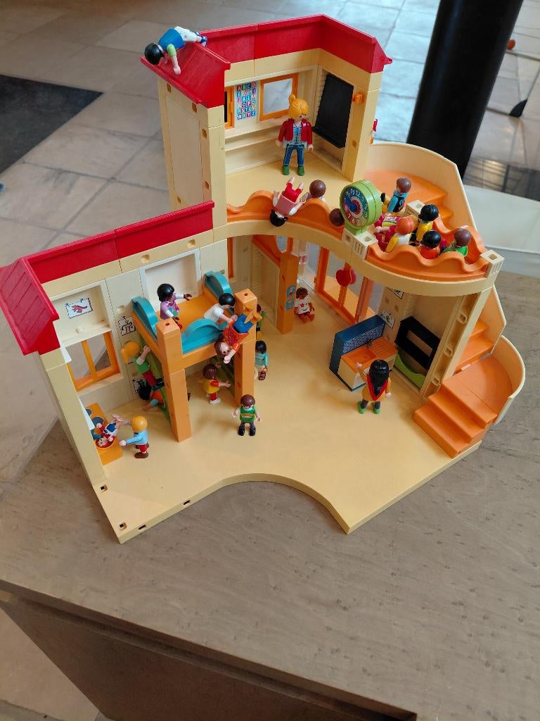 Playmobil - school en toebehoren, Ophalen, Zo goed als nieuw, Complete set
