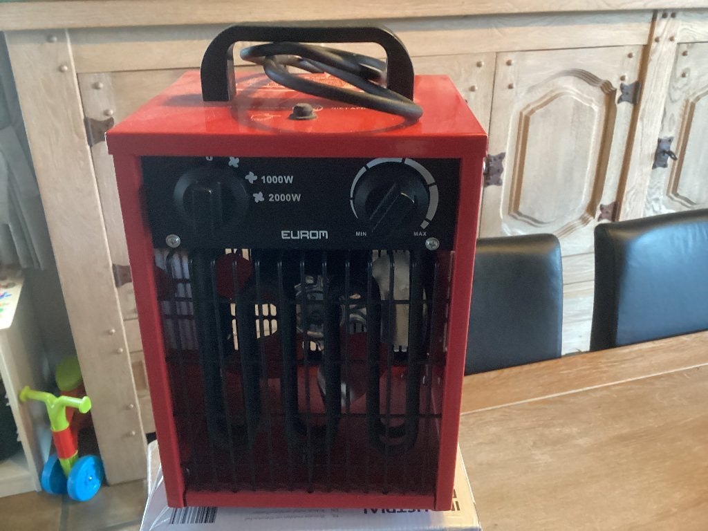 Bij verwarming, Minder dan 30 cm, Minder dan 60 cm, Zo goed als nieuw, 800 watt of meer