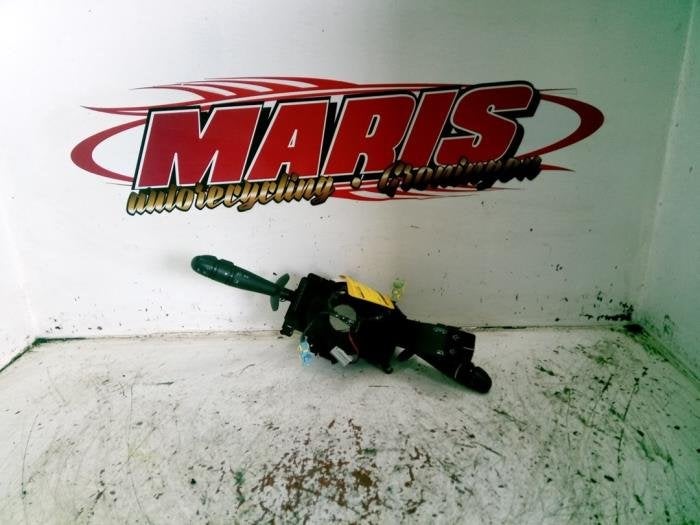 Commutateur combi colonne de direction d'un Renault Laguna, -, Renault, -, 3 mois de garantie