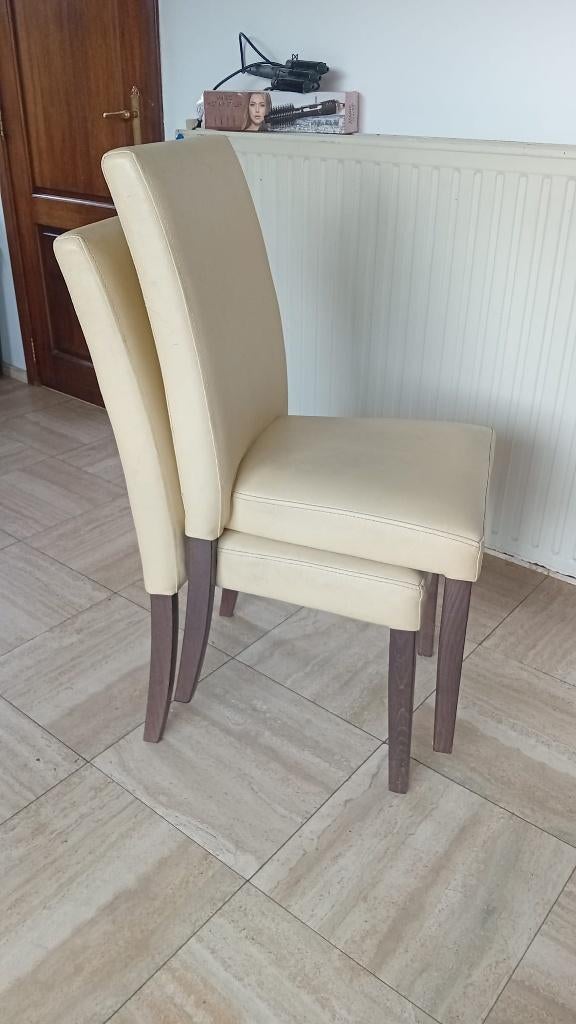 lederen stapelbare stoelen, Ophalen, Gebruikt, Meubilair