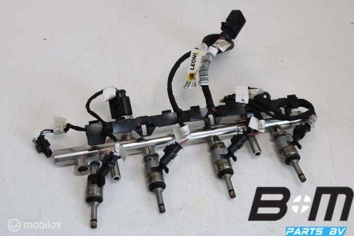 Brandstofrail met verstuivers VW Golf 7 GTI 06K133317G, Auto-onderdelen, Gebruikt