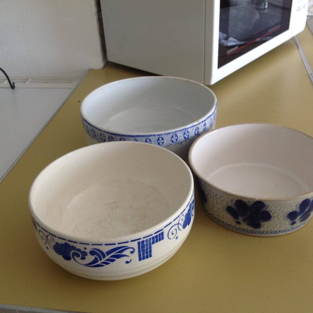 3 plats ignifuges vintage, Maison & Meubles, Cuisine | Vaisselle, Enlèvement ou Envoi, Utilisé, Balance ou Balances