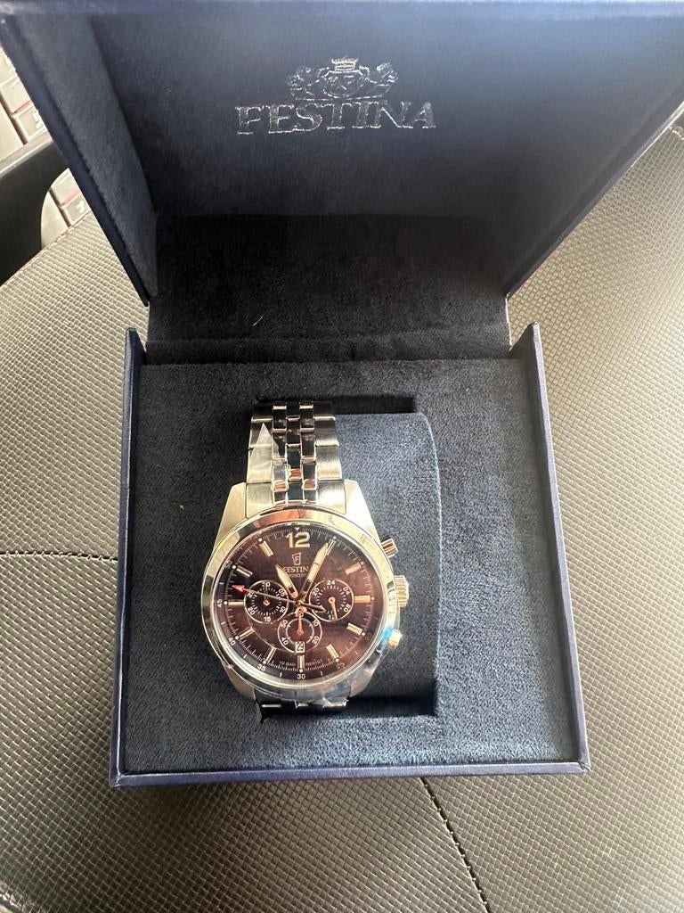 Horloge festina 80€, Ophalen of Verzenden, Zo goed als nieuw