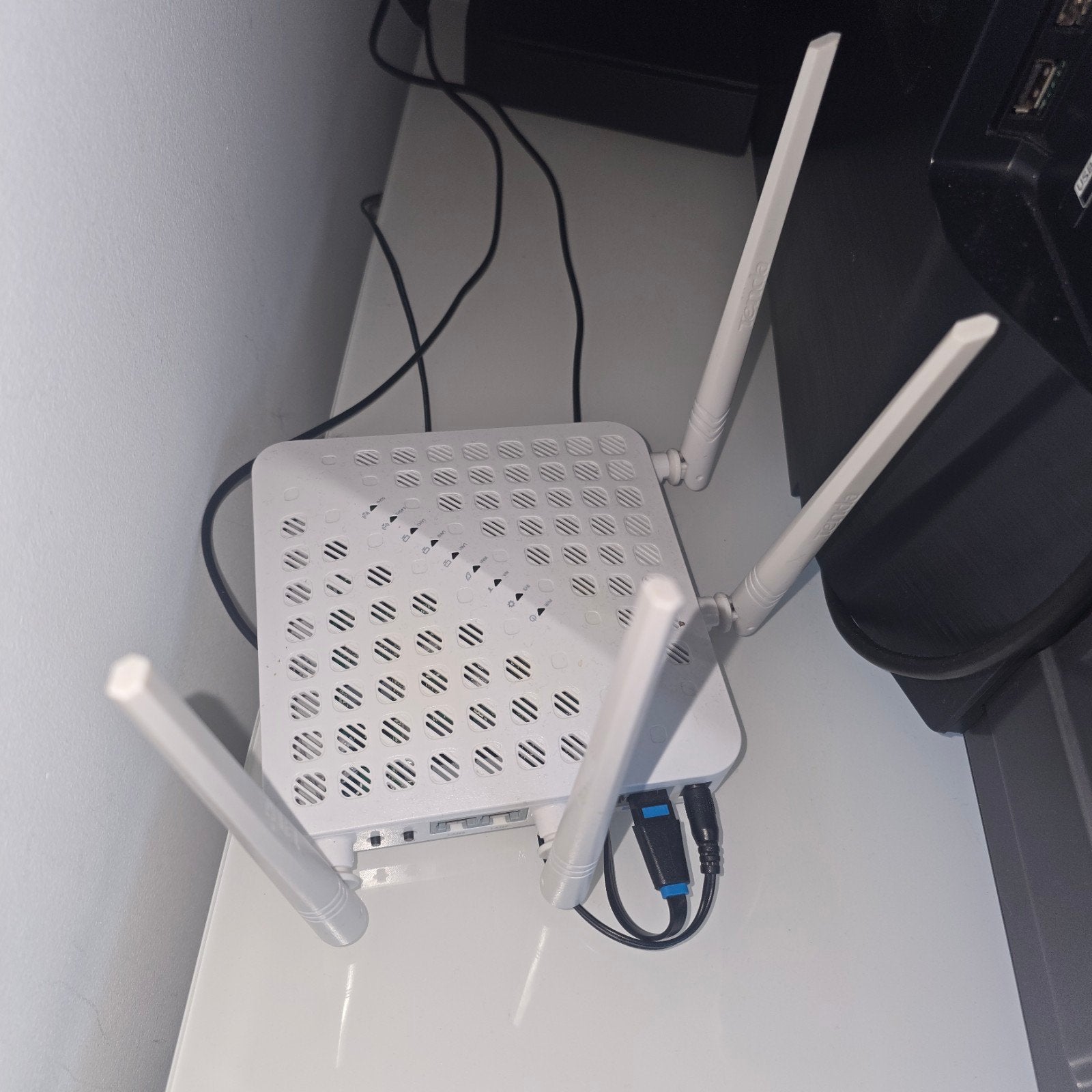 Tenda Router Nieuw, Ophalen of Verzenden, Router